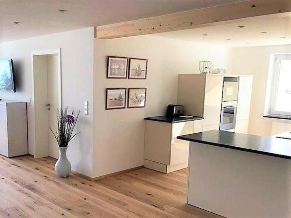 Bodensee Apartments Meersburg Sonnhalde Ngoại thất bức ảnh